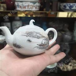 清代老茶壶回收价格   上海市老茶壶收购热线
