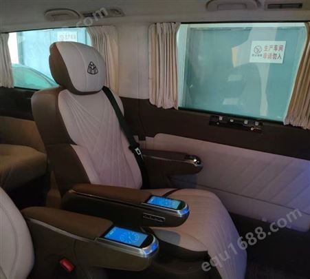 奔驰威霆商务车改装唯雅诺v260整车定制升级百万豪车