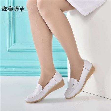 2019春牛皮护士鞋白色防滑透气牛筋底软底白色坡跟平底小白鞋新款