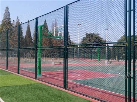 球场隔离铁丝网户外运动场防护网体育场围网篮球场围栏网